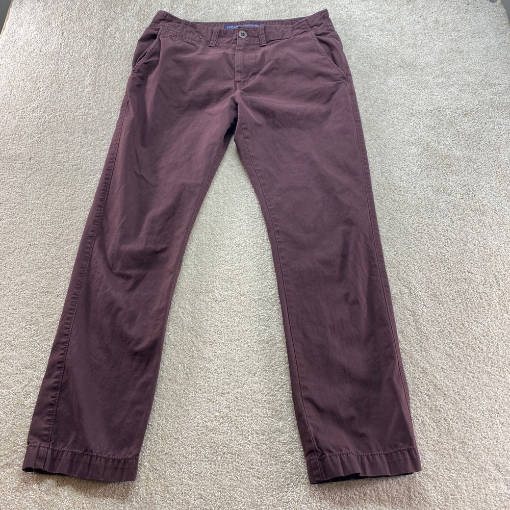 American Eagle Slim Straight Pants Mens 31x32 Burgundy Maroon Chino Fits (33x30)